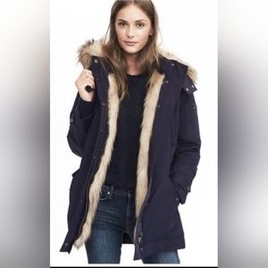Navy Banana Republic faux fur down parka XS